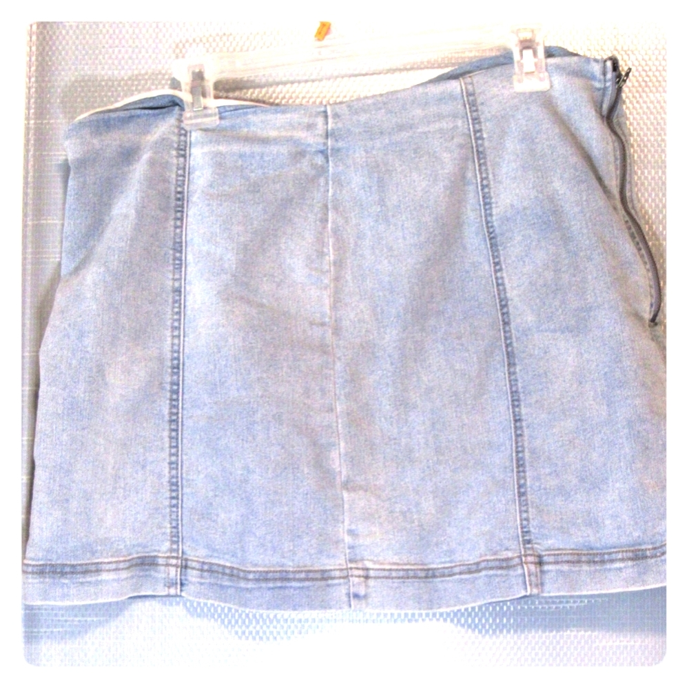 Denim skirt
